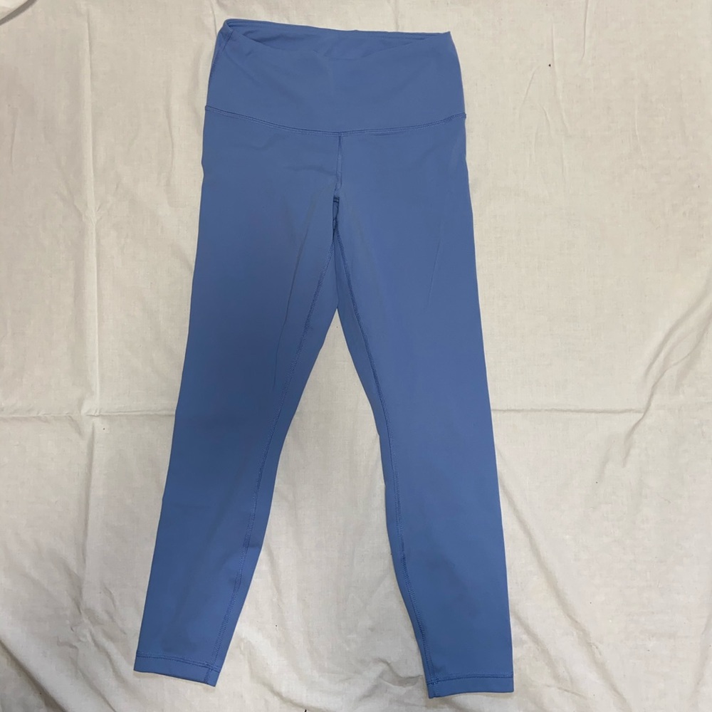 Blue cropped leggings
